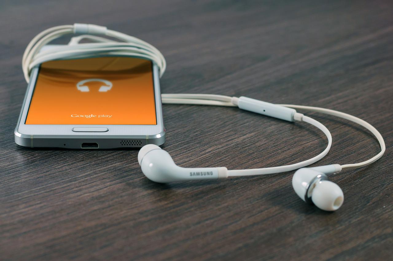 8 rzeczy, które powinieneś wiedzieć o słuchawkach do iPhone’a