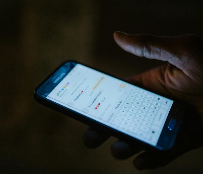 SMS w ekosystemie Baselinkera: Skuteczne narzędzie budowania lojalności klientów w e-commerce
